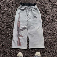 Cargar imagen en el visor de la galería, Street Guard Wide Pants – Rifle Print 🧵