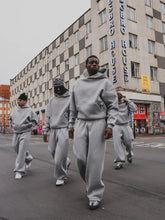 Cargar imagen en el visor de la galería, EPISODES Oversized Street Set – Hoodie + Pants 💿
