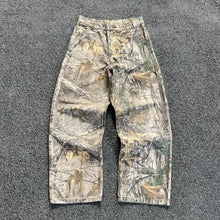 Cargar imagen en el visor de la galería, Y2K Tactical Camo Hoodie – Unisex 🪖
